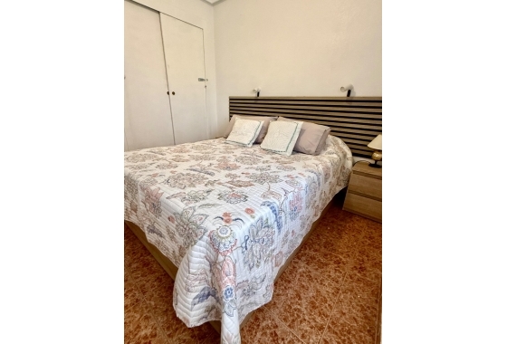 Resale - Apartment / flat - Torrevieja - PARQUE DE LAS NACIONES