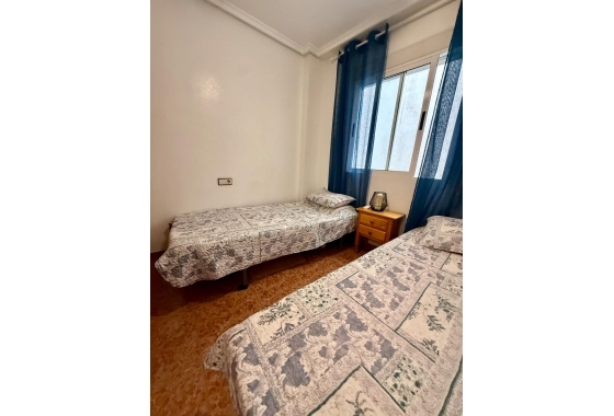Resale - Apartment / flat - Torrevieja - PARQUE DE LAS NACIONES
