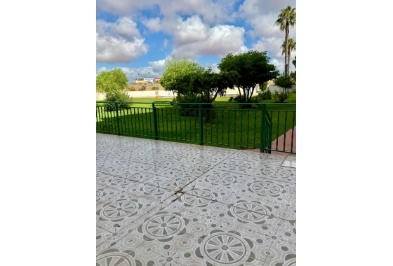 Resale - Apartment / flat - Torrevieja - PARQUE DE LAS NACIONES