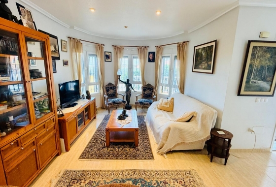 Перепродажа - Вилла - Los Montesinos - La Herrada
