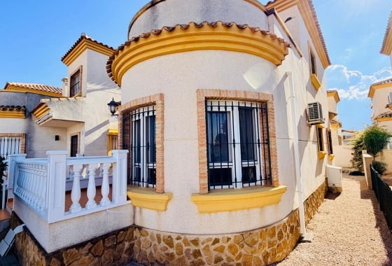 Перепродажа - Вилла - Los Montesinos - La Herrada