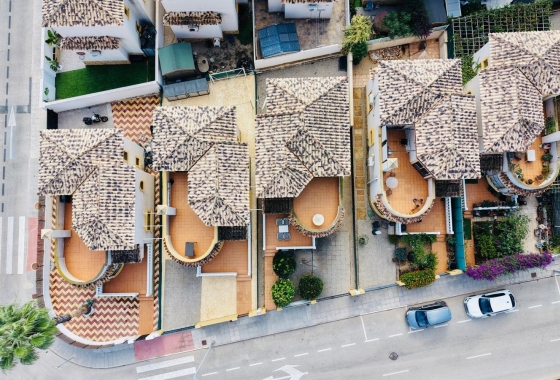 Перепродажа - Вилла - Los Montesinos - La Herrada