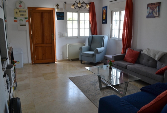 Перепродажа - Таунхаус - Orihuela Costa - La Zenia