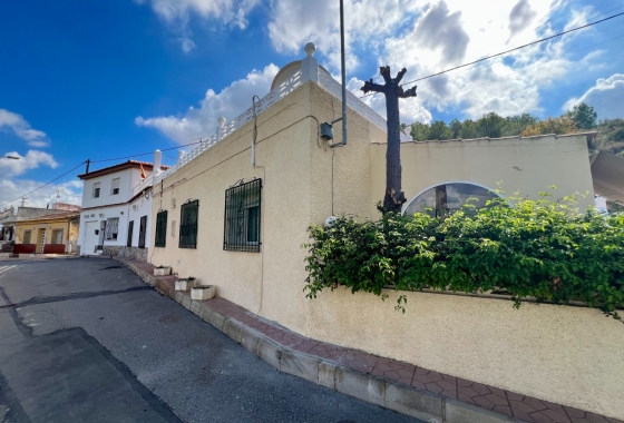 Reventa - Villa - Benferri - Inland