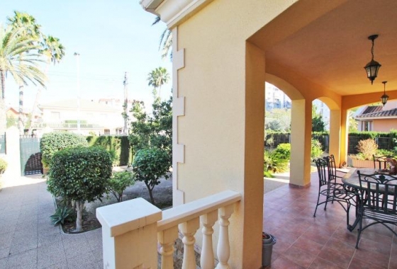 Перепродажа - Вилла - Elche - Altabix
