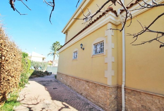 Перепродажа - Вилла - Elche - Altabix