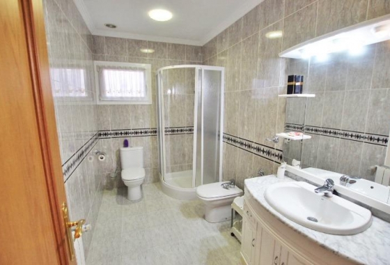 Перепродажа - Вилла - Elche - Altabix