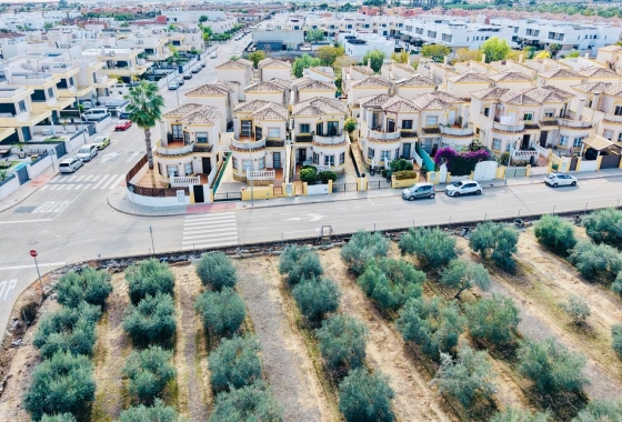 Перепродажа - Вилла - Los Montesinos - Costa Blanca