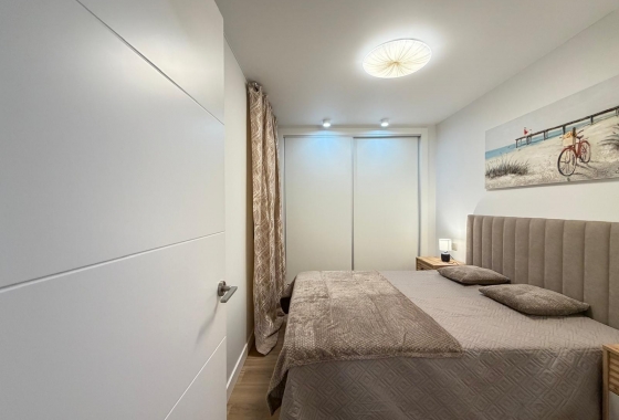 Wiederverkauf - Wohnung - Torrevieja - Centro