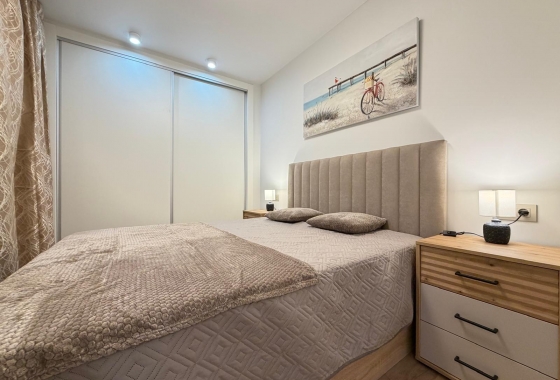 Wiederverkauf - Wohnung - Torrevieja - Centro
