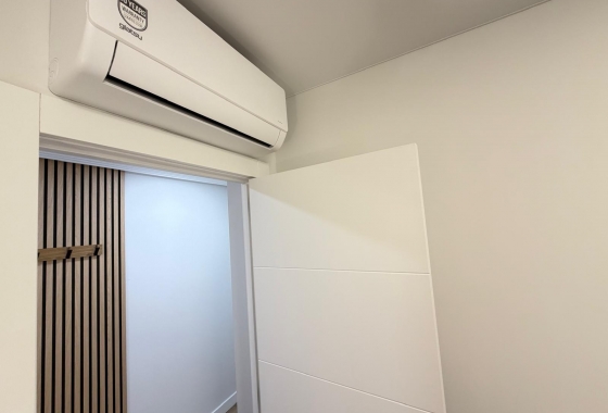 Wiederverkauf - Wohnung - Torrevieja - Centro