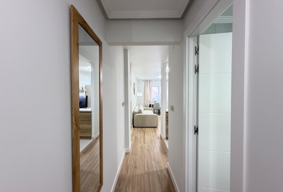 Wiederverkauf - Wohnung - Torrevieja - Centro