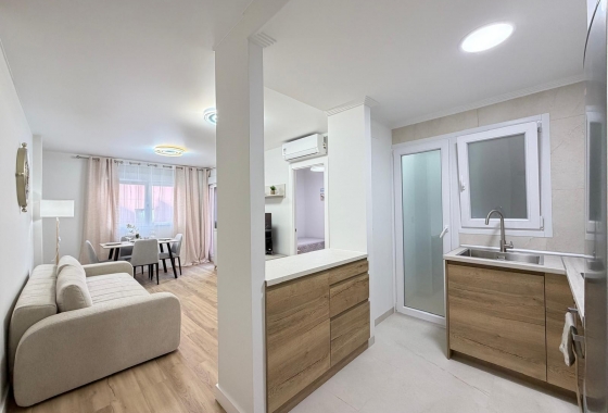 Wiederverkauf - Wohnung - Torrevieja - Centro