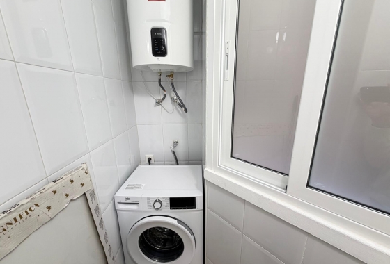 Wiederverkauf - Wohnung - Torrevieja - Centro