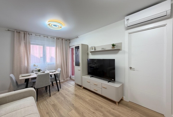 Wiederverkauf - Wohnung - Torrevieja - Centro