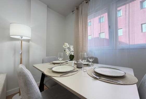 Wiederverkauf - Wohnung - Torrevieja - Centro