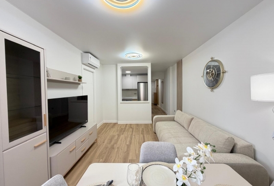 Wiederverkauf - Wohnung - Torrevieja - Centro