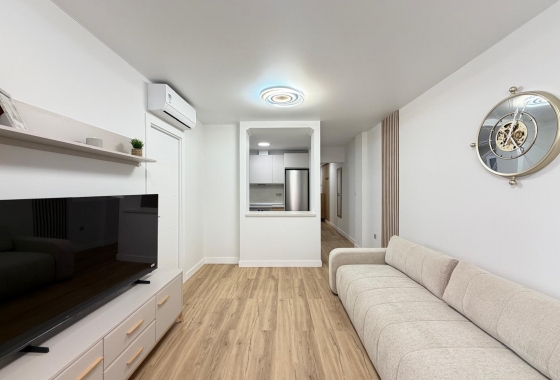 Wiederverkauf - Wohnung - Torrevieja - Centro