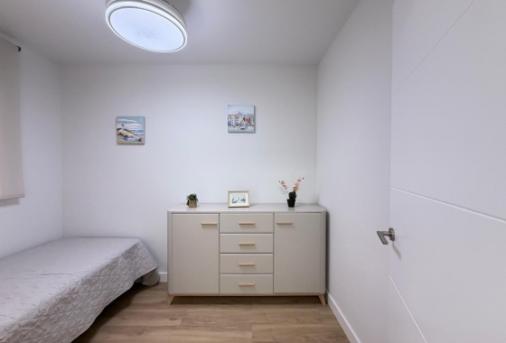 Wiederverkauf - Wohnung - Torrevieja - Centro