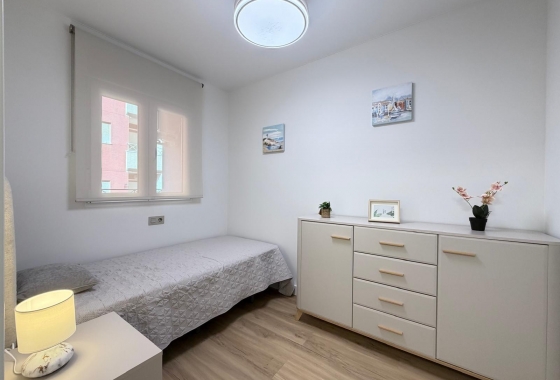 Wiederverkauf - Wohnung - Torrevieja - Centro