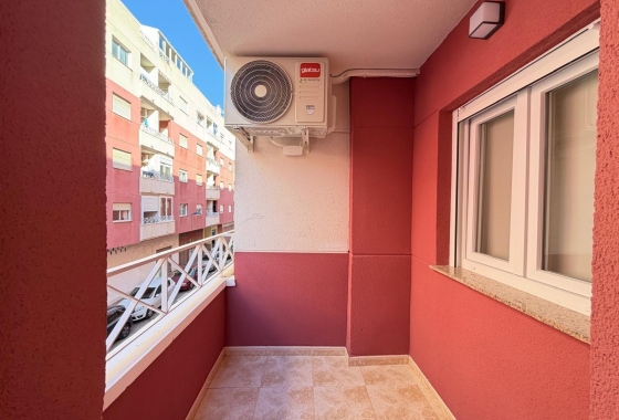Wiederverkauf - Wohnung - Torrevieja - Centro