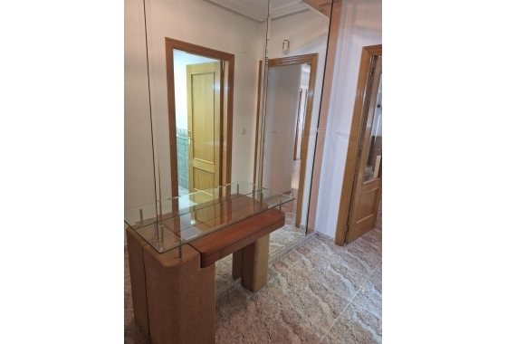 Перепродажа - Квартира - Torrevieja - Estacion De Autobuses