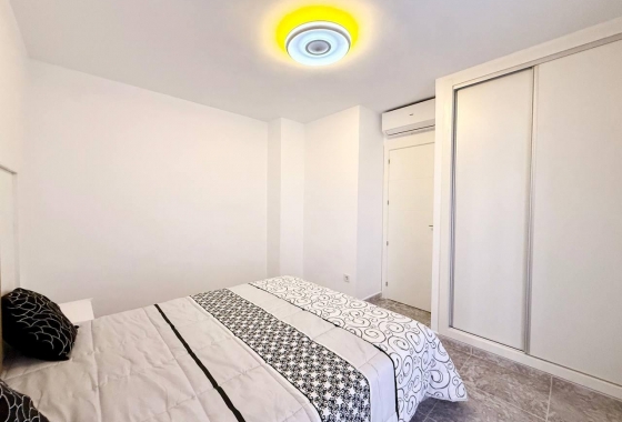 Перепродажа - Квартира - Torrevieja - Playa del Cura