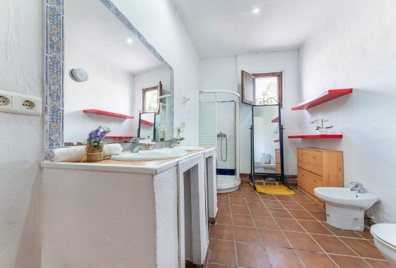 Wiederverkauf - Villa - El Campello - Pueblo Acantilado - Lanuza
