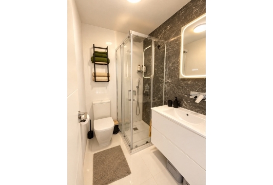 Resale - Apartment / flat - San Miguel de Salinas