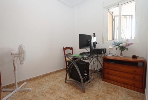 Resale - Apartment / flat - Orihuela Costa - Punta Prima