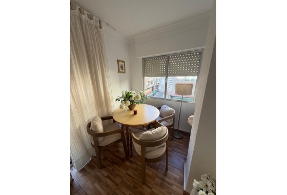 Herverkoop - Appartement / flat - Torrevieja - Estacion De Autobuses