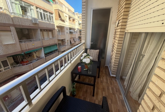 Herverkoop - Appartement / flat - Torrevieja - Estacion De Autobuses
