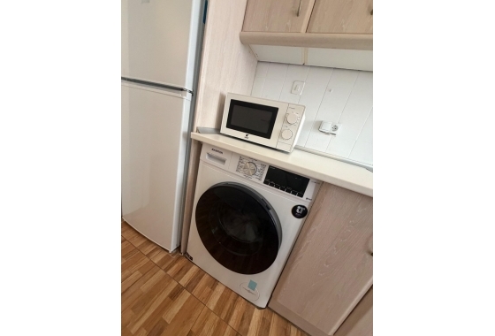Herverkoop - Appartement / flat - Torrevieja - Estacion De Autobuses