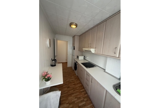 Herverkoop - Appartement / flat - Torrevieja - Estacion De Autobuses