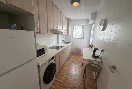 Herverkoop - Appartement / flat - Torrevieja - Estacion De Autobuses
