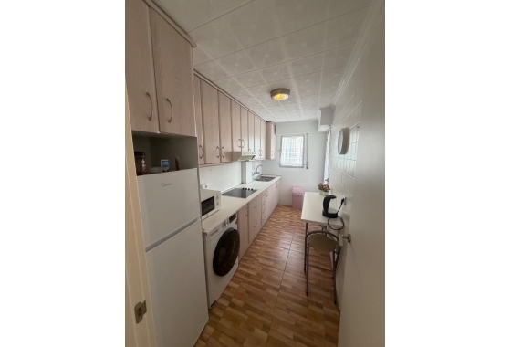 Herverkoop - Appartement / flat - Torrevieja - Estacion De Autobuses
