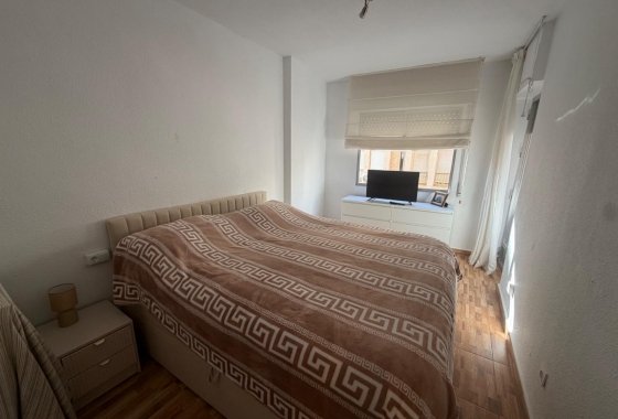 Herverkoop - Appartement / flat - Torrevieja - Estacion De Autobuses