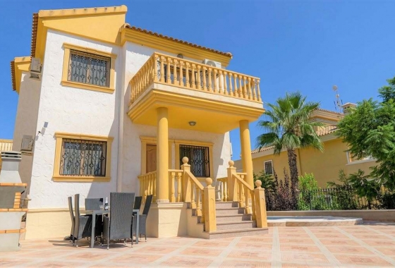 Herverkoop - Villa - Orihuela Costa - Las Filipinas