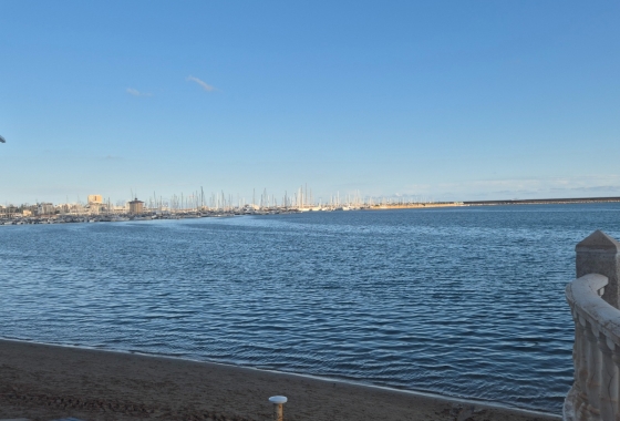 Wiederverkauf - Wohnung - Torrevieja - El Acequión - Los Náufragos