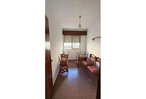 Resale - Apartment / flat - Orihuela - Zona Centro