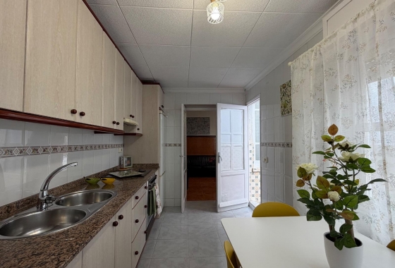 Wiederverkauf - Wohnung - Torrevieja - Centro