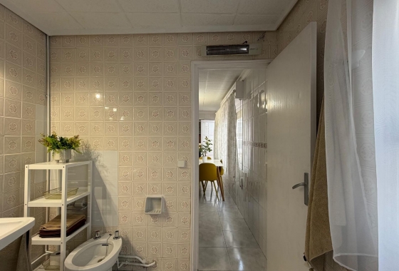 Wiederverkauf - Wohnung - Torrevieja - Centro