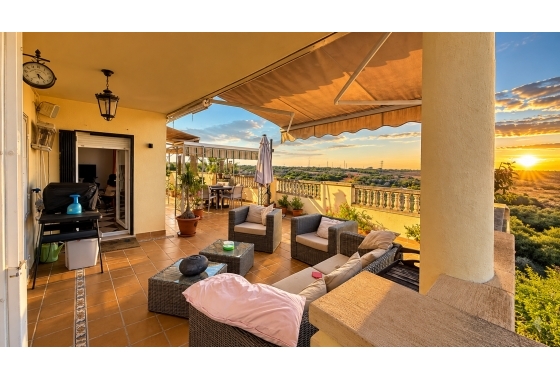 Revente - Villa - Orihuela Costa - Costa Blanca