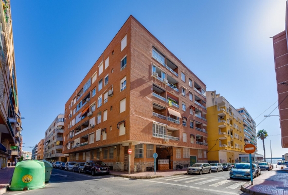 Resale - Apartment / flat - Torrevieja - Costa Blanca