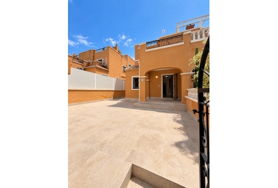 Revente - Villa - Orihuela Costa - Costa Blanca