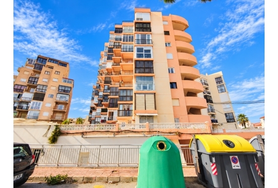 Resale - Apartment / flat - Torrevieja - Costa Blanca
