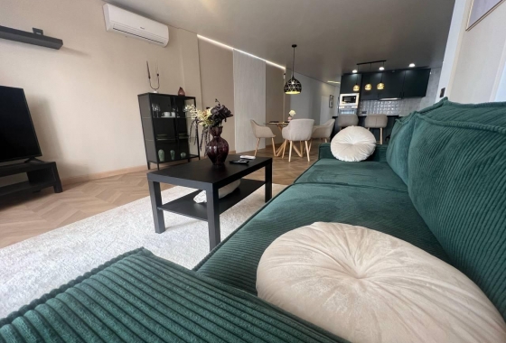 Resale - Apartment / flat - Torrevieja - Estacion De Autobuses