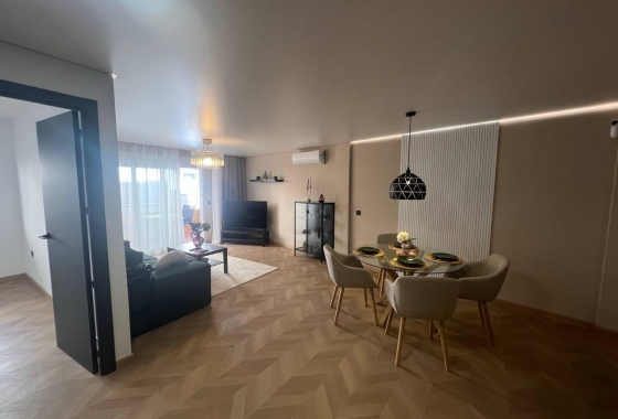 Resale - Apartment / flat - Torrevieja - Estacion De Autobuses