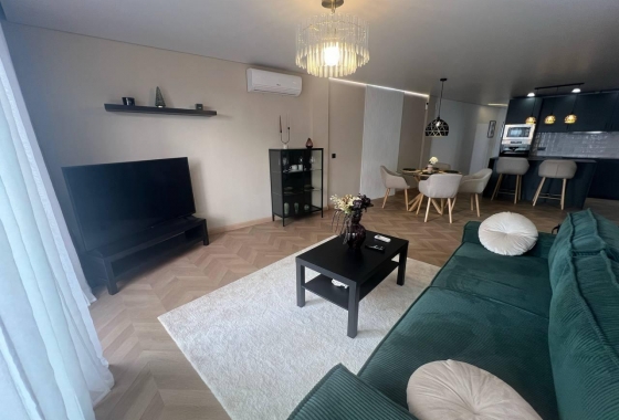 Resale - Apartment / flat - Torrevieja - Estacion De Autobuses
