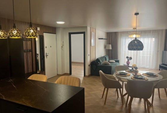 Resale - Apartment / flat - Torrevieja - Estacion De Autobuses